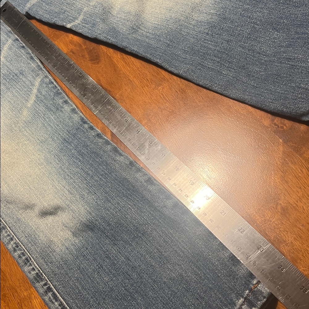 Y2K Abercrombie Low-Rise Cropped Jeans Size 4 - Picture 16 of 16